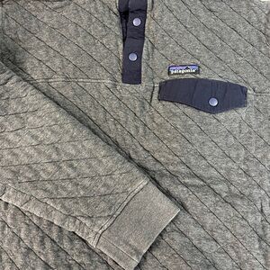 Patagonia snap pullover Large organic cotton gray blue quilted sweatshirt